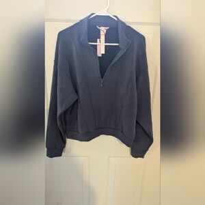 ✨NWT✨ VICTORIA'S SECRET SPORT CROP SWEATSHIRT -Large